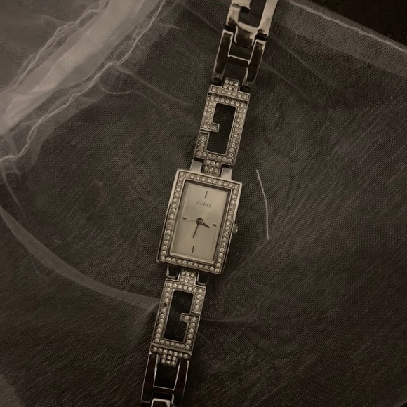 Guess Square Face Watch w/ Extensions - Picture 4 of 8